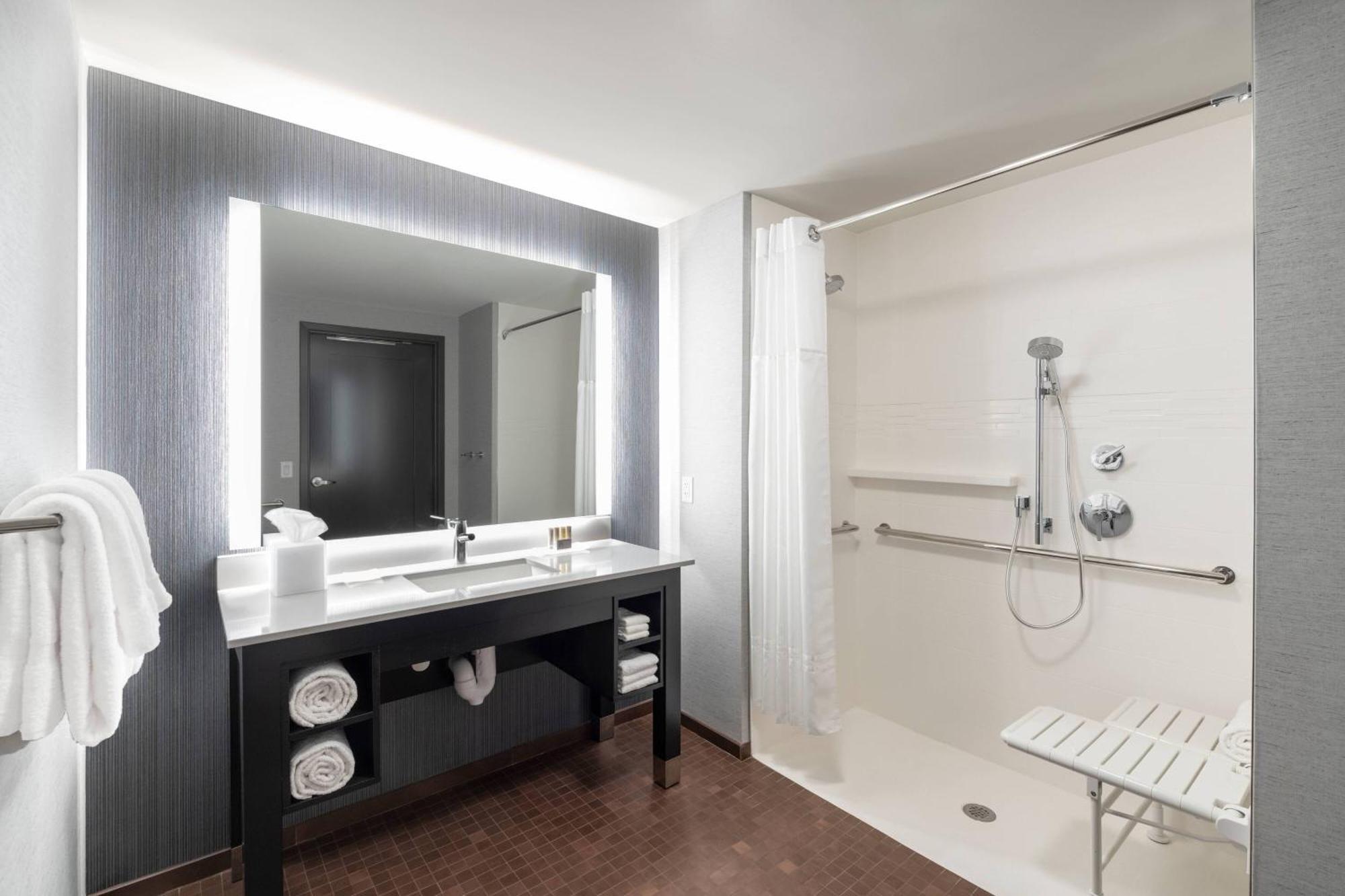 Residence Inn By Marriott Manchester Downtown Buitenkant foto