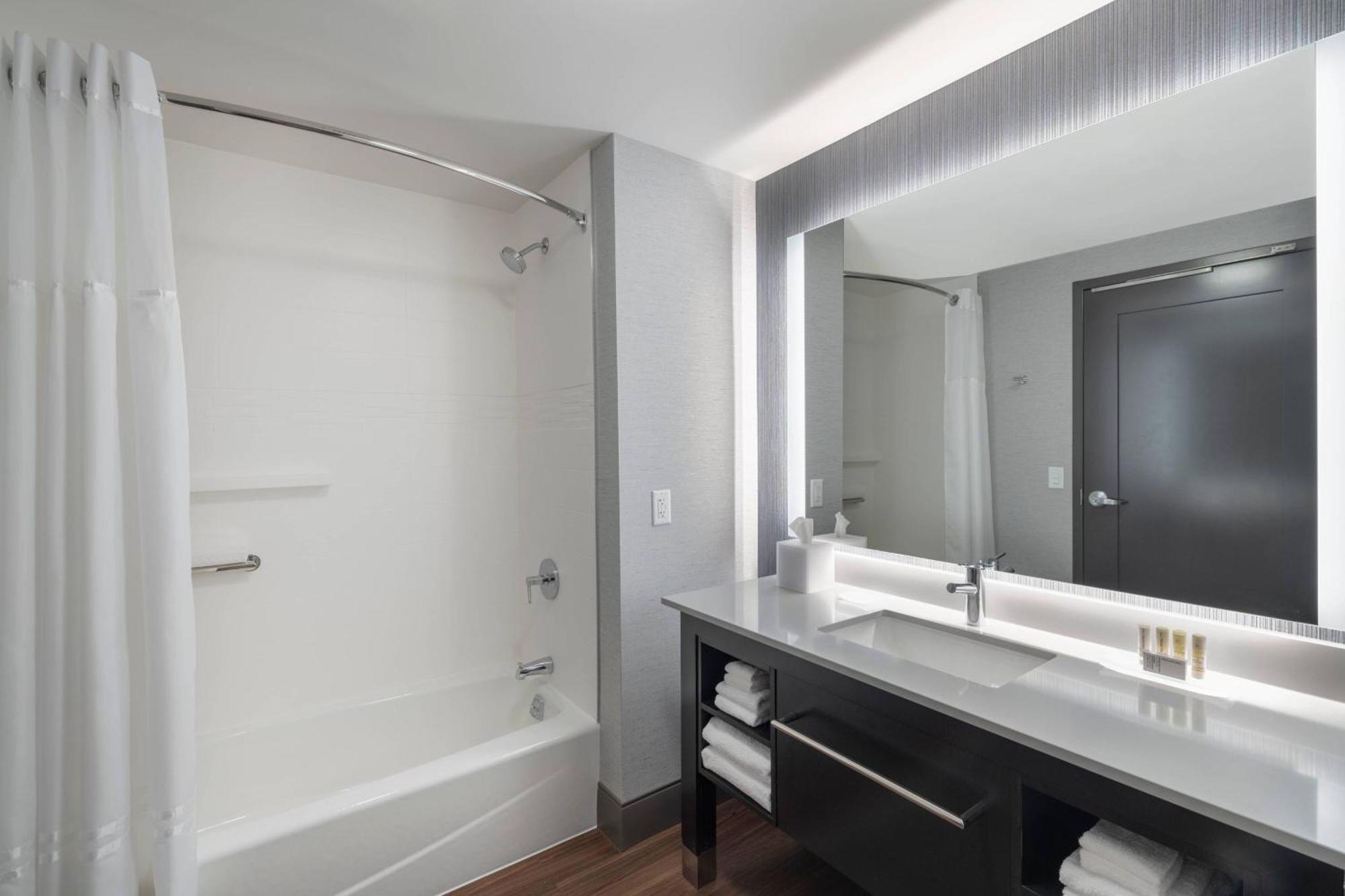 Residence Inn By Marriott Manchester Downtown Buitenkant foto